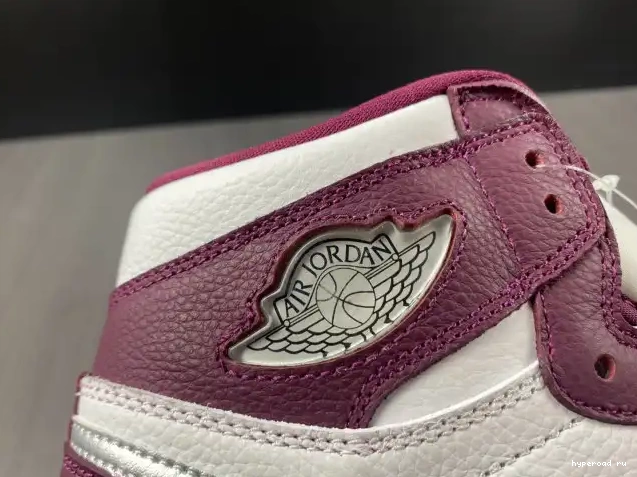 555088-611 High OG Air Jordan 1 Bordeaux 0408
